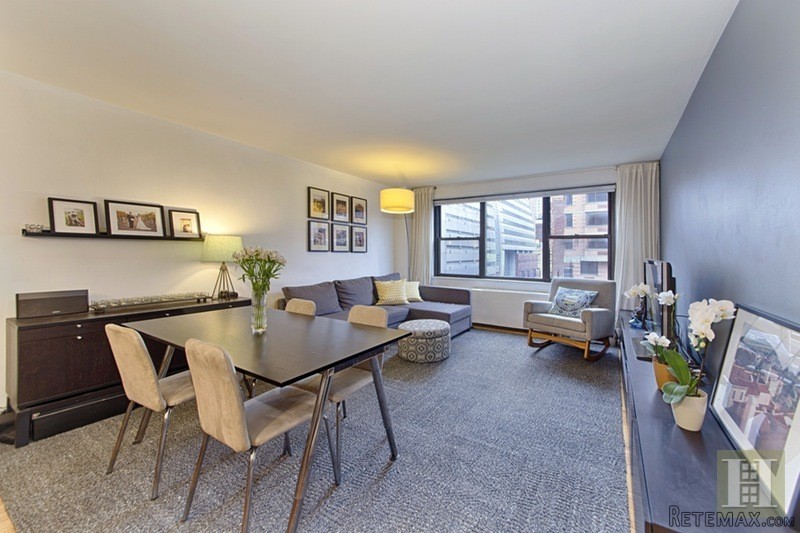 1 bedroom Apartment For Sale: 201 EAST..