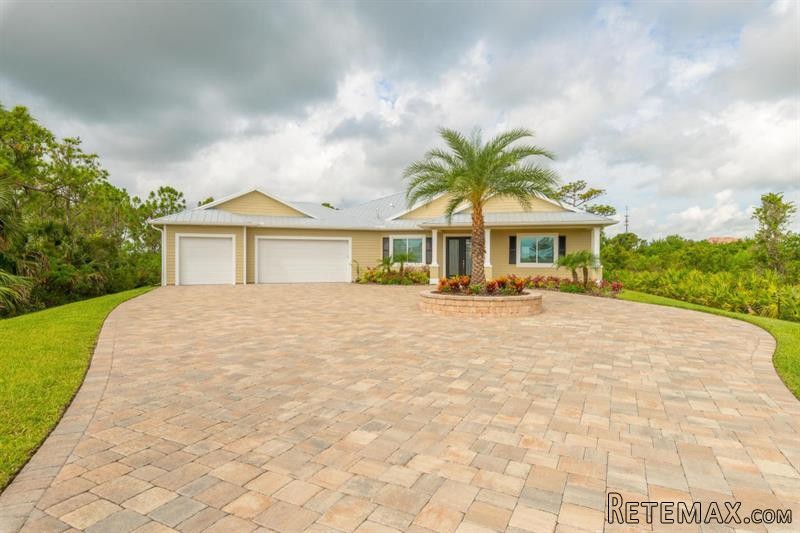 5 bedroom Detached House For Sale: 1802.. - 2