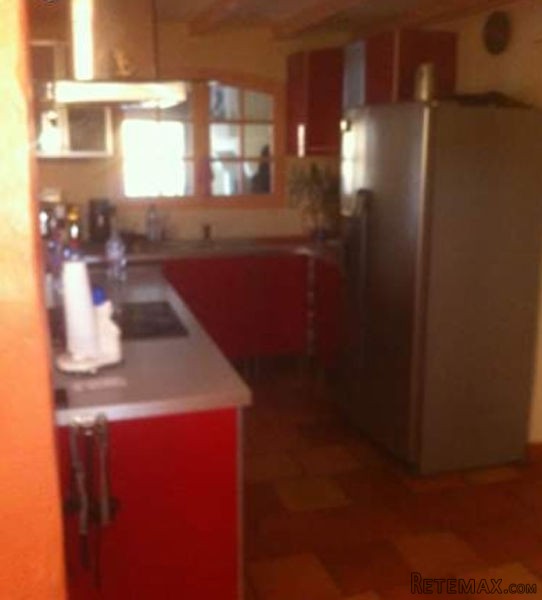 House and outbuilding, 2 bedrooms.. - 2