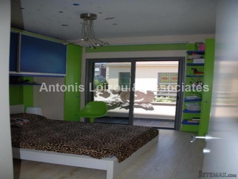 Two Bedroom House For Rent - 2