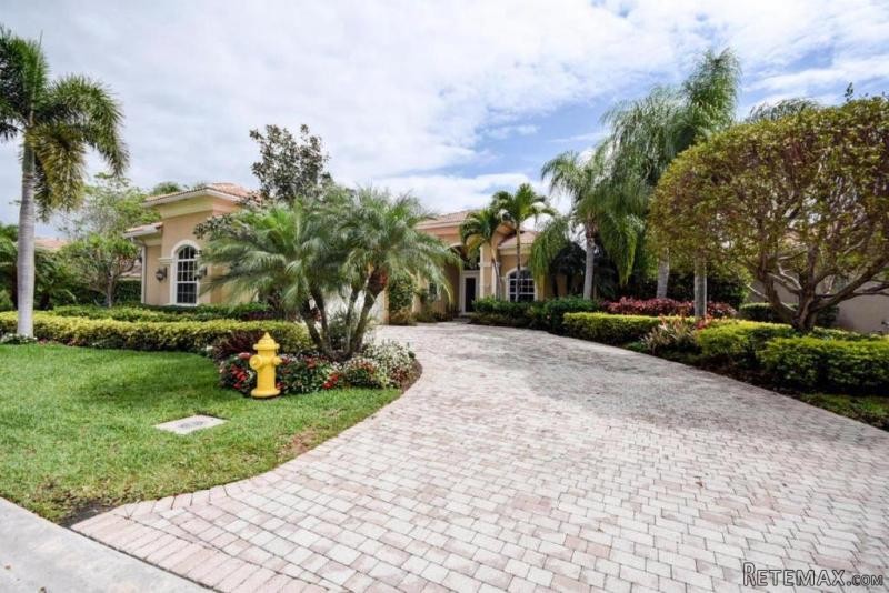 239 Porto Vecchio Wy, Palm Beach..