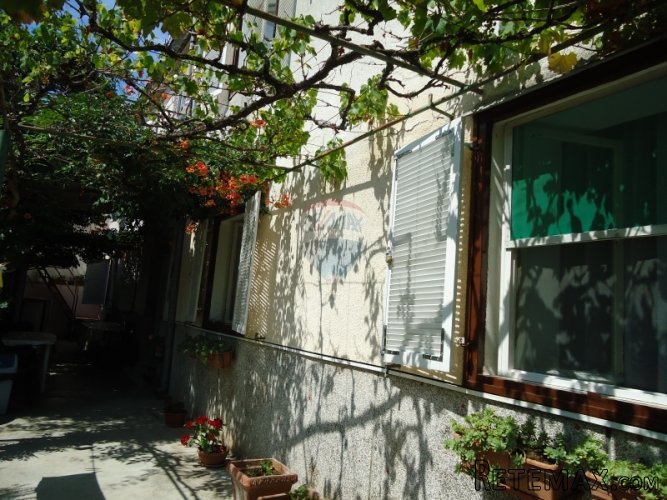 ISTRA, PULA, KUĆA NA MORU SA VELIKOM OKUĆNICOM- ZAVIDNA... - 4