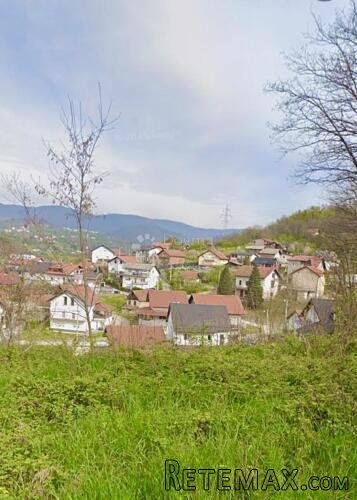 Građevinska parcela 830 m² s otvorenim pogledom