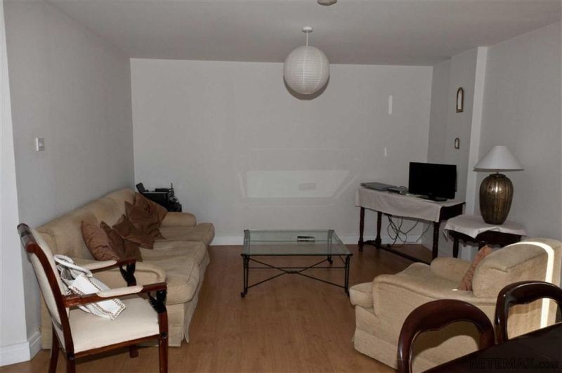 3 bed apartment in Filomena House - 2