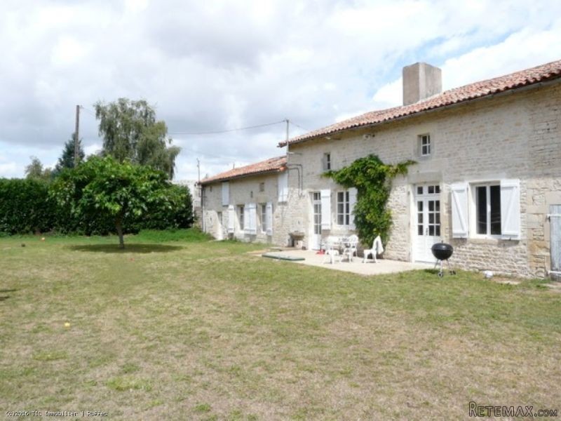Old Stone House Offering 4 Bedrooms..