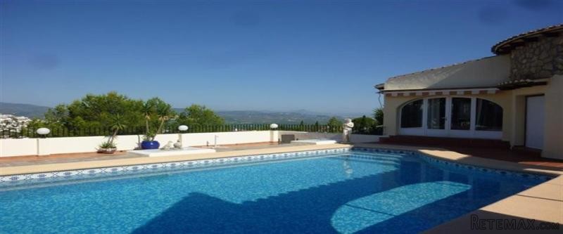 4 Bedrooms - Villa - Alicante - For Sale