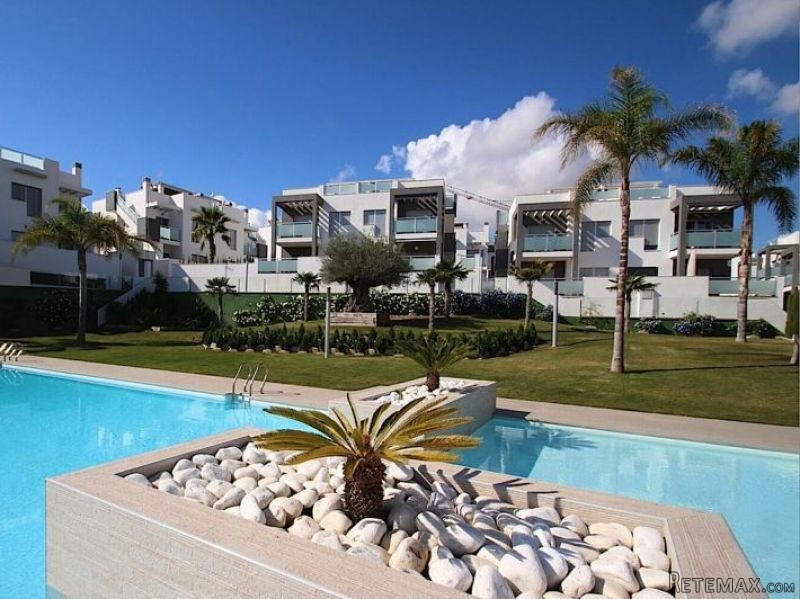 URS010 - La Zenia - New Build Apartment..