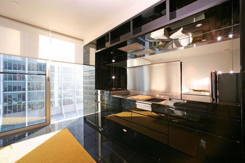 Located In The Heart Of The City - 2