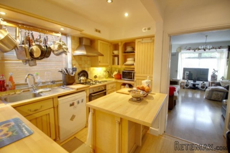 3 bedroom, Semi-detached House house.. - 2