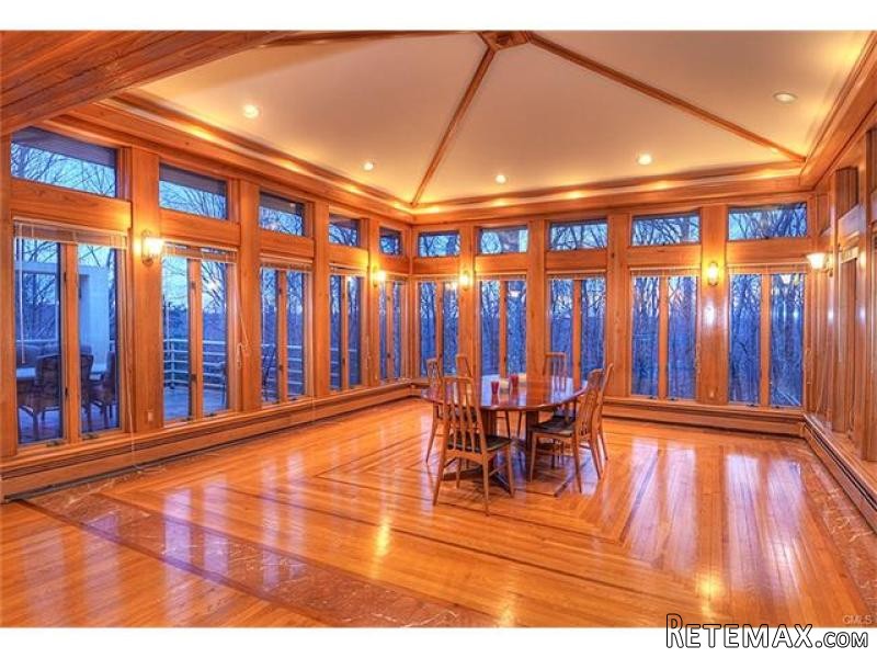 4 bedroom House For Sale: 269 DAN'S.. - 2