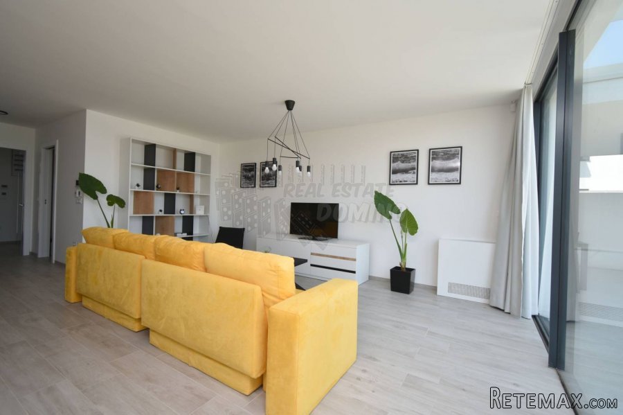 Luksuzni stan sa otvorenim pogledom na more,bazenom i.. - 3
