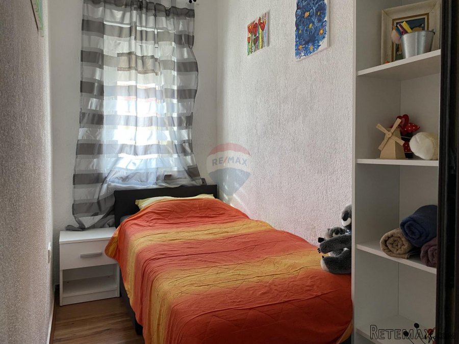 Rijeka, Pulac - Samostojeća kuća s 3 stana, 3 garaže i predi - 4