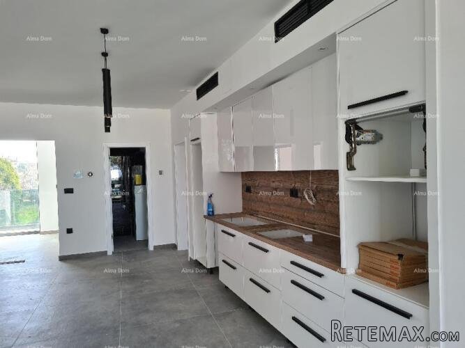 Luksuzni stan u Fažani. Prvi red do mora. Direktan pogled.. - 5