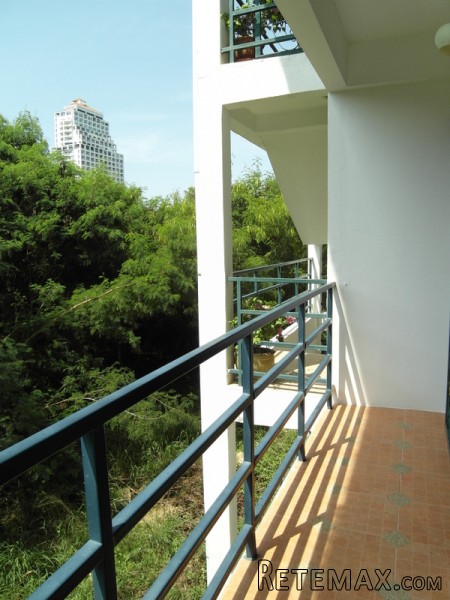 Quality guesthouse with 1 and 2 bedroom..
