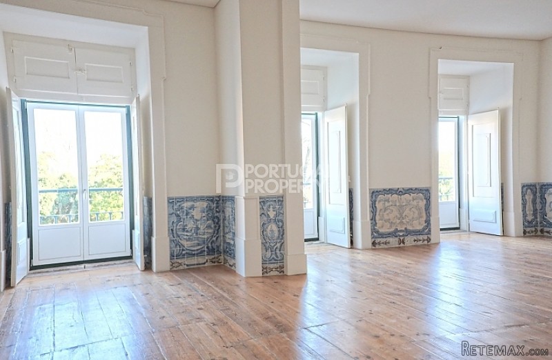 Renovated Character Apartment in Lisbon
