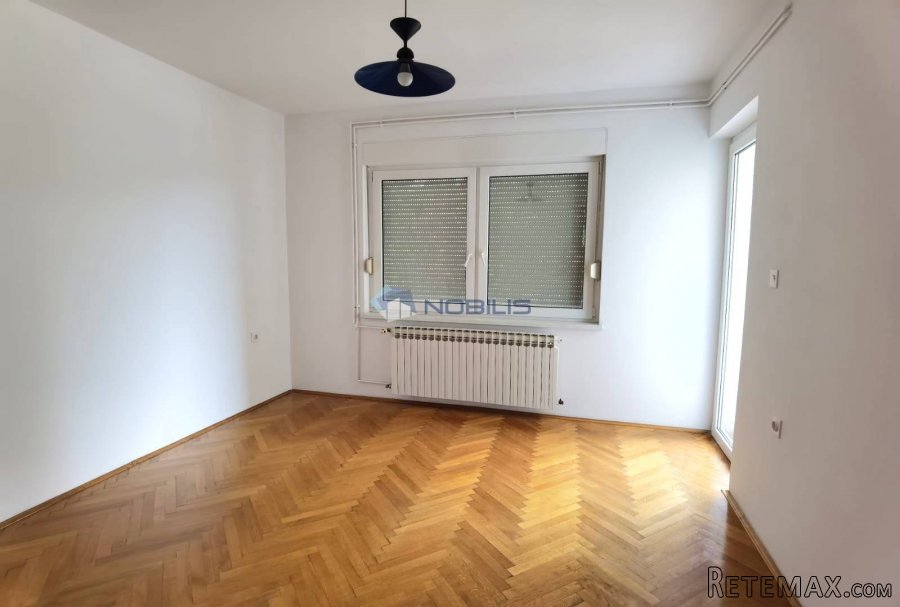Bjelovar (Centar) 4-sobni stan, 116,75 m2 + 101,33 m2 TAVAN - 9