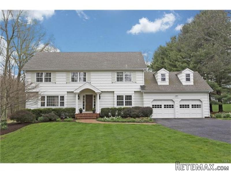 4 bedroom House For Sale: 19 ENO LANE.. - 2