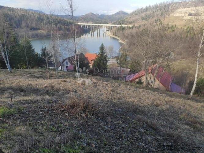 Atraktivni teren u Fužinama uz jezero Bajer - 2