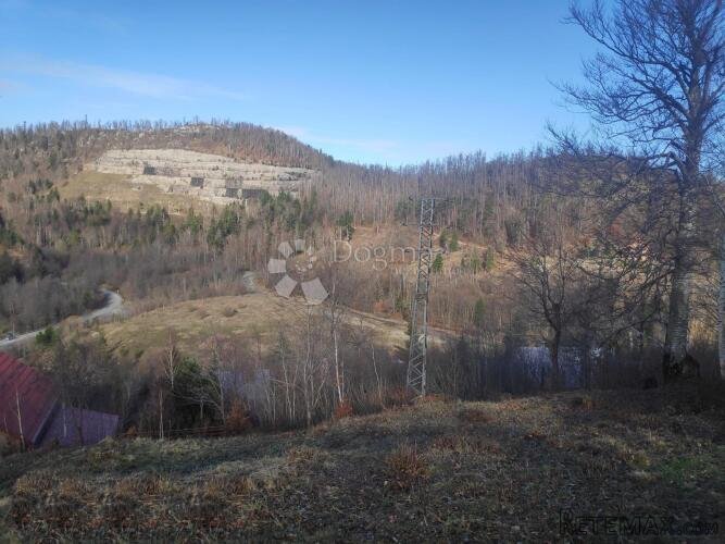 Atraktivni teren u Fužinama uz jezero Bajer - 3