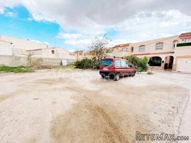 NEW TO VOSS HOMES - Urban building plot of 400m2 on the.. - 3