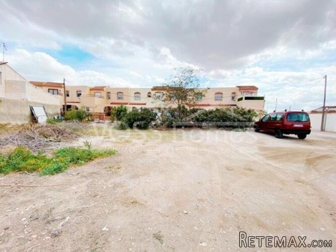 NEW TO VOSS HOMES - Urban building plot of 400m2 on the.. - 6