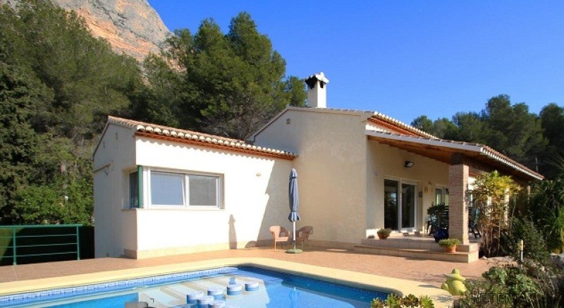 3 Bedrooms - Villa - For Sale