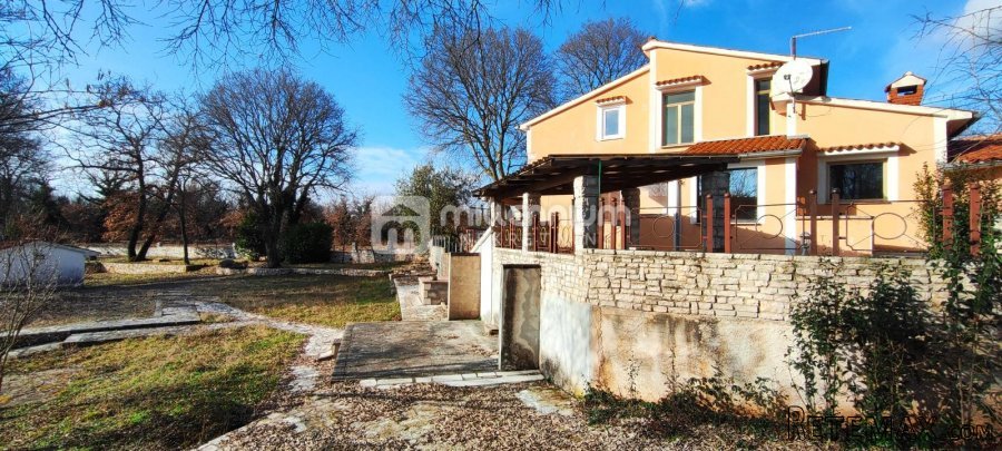 Istra, Baderna, 111m2, samostojeća kuća s velikom okućnicom - 7