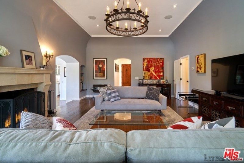 3145 La Suvida Dr | Los Angeles..