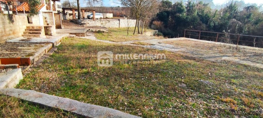 Istra, Baderna, 111m2, samostojeća kuća s velikom okućnicom - 9