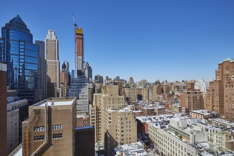 3 bedroom Apartment For Sale: 166 EAST.. - 2