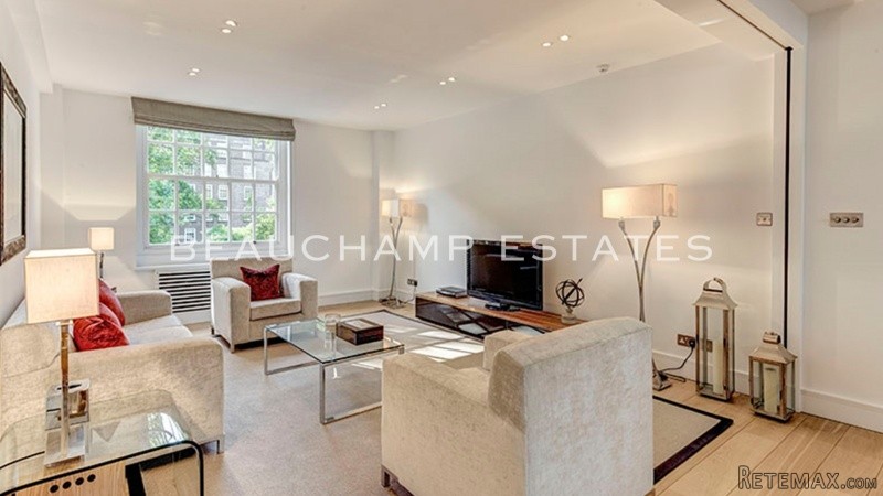 Lowndes Square, SW1 - 2