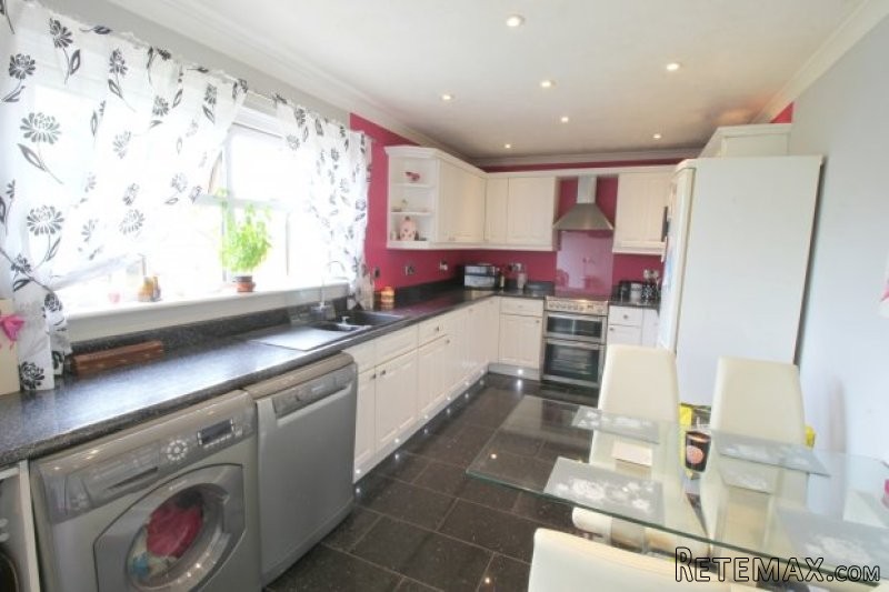 3 bedroom, Detached Bungalow house for.. - 2