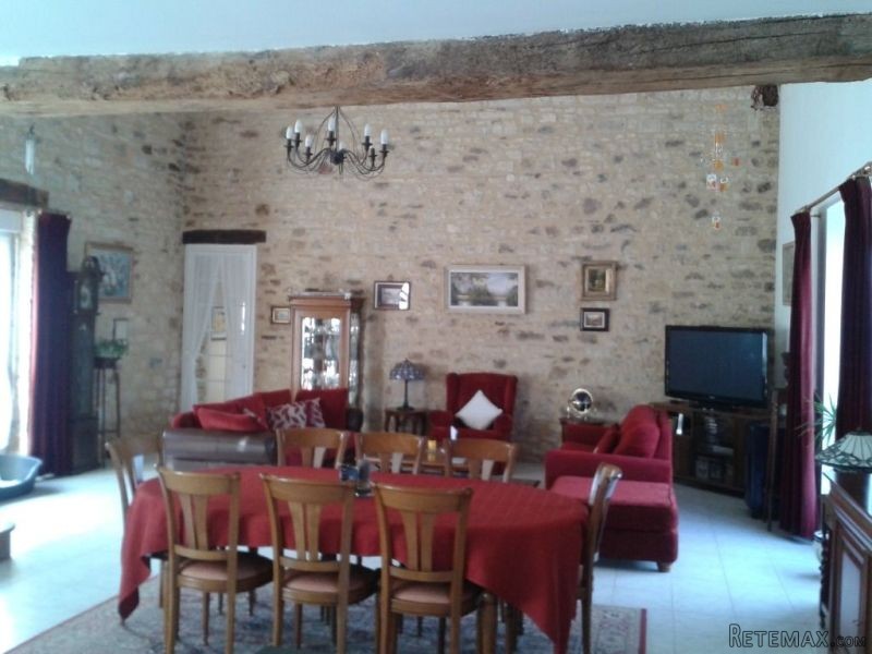 Traditional Stone Longer With 3 Bedroom.. - 2