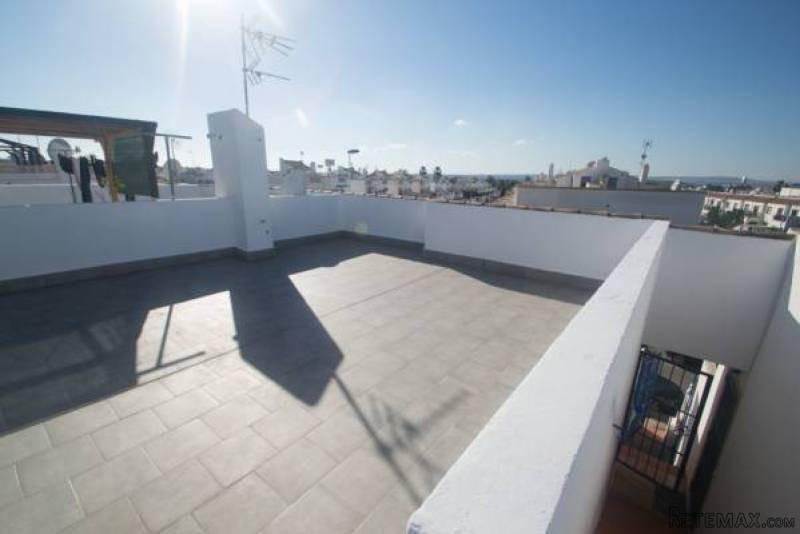 2 Bedroom 1 Bathroom Apartment In.. - 2