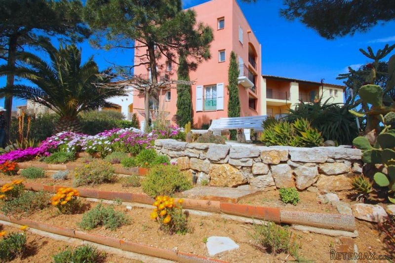 Sale Apartment - Roquebrune-sur-Argens