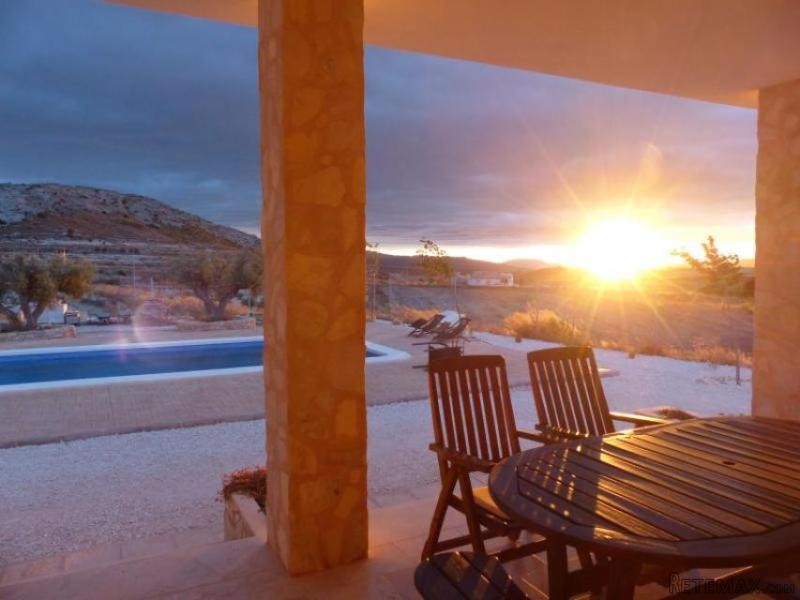 Ready to move into Villa (Ref. PV13038)