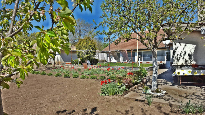Renovated house with outbuildings and..
