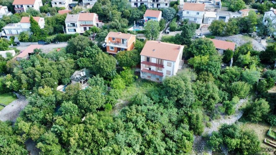 Crikvenica - Jadranovo, kuća s dva stana 270m2 - 2