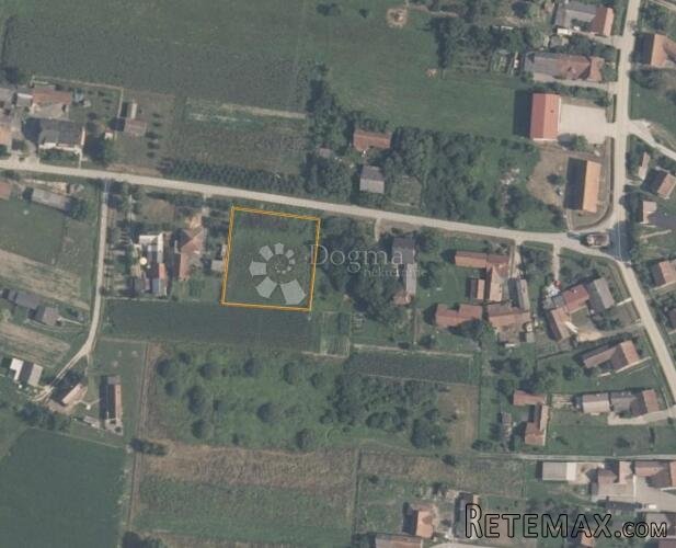 Građevinska parcela Okešinec 1.922 m² – idealna za obitelj - 2