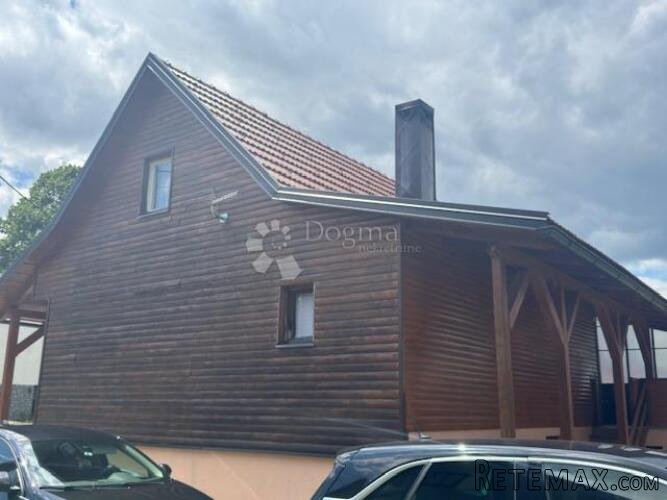 Imanje s kućom i velikom okućnicom u Vrbovskom - 2