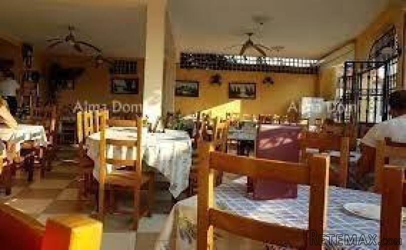 Prodaja poslovno-stambenog objekta (kuća i restoran) u.. - 3
