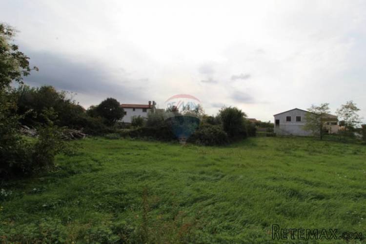 Građevinsko zemljište 658m2 u mirnom naselju - 4