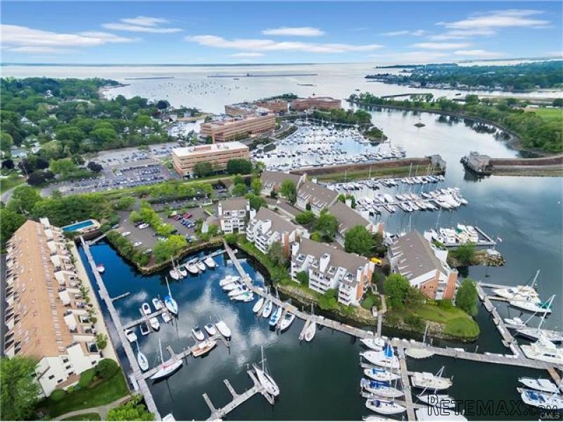 3 bedroom Apartment For Sale: 123..