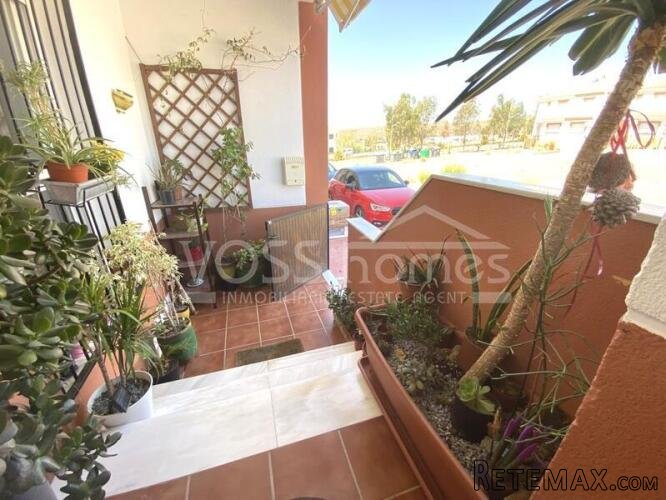 A spacious 3 bed, 1.5 bath two storey duplex of 116m2 with.. - 5