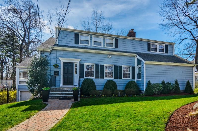 4 bedroom House For Sale: 131 Oakland..
