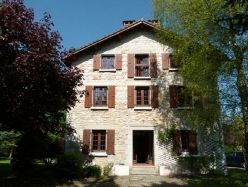 Village B&B Property For Sale - 2