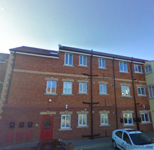 2 bedroom, Flat house for sale