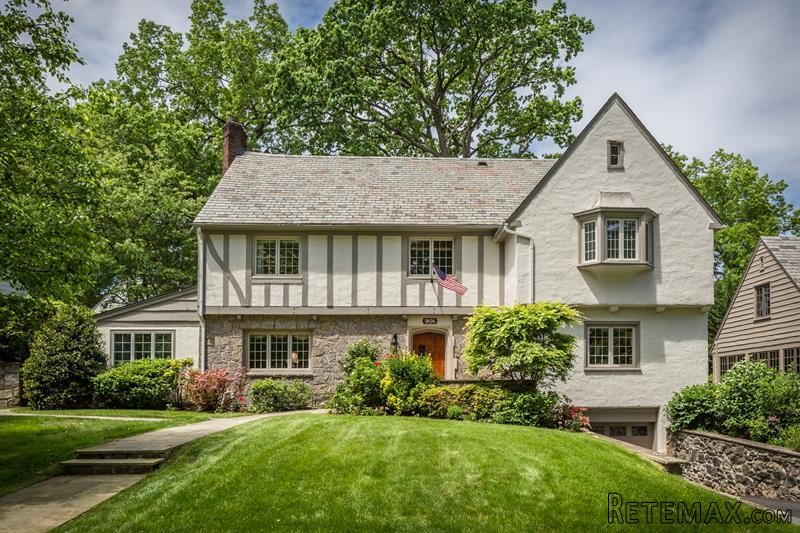 5 bedroom House For Sale: 130 Douglas..