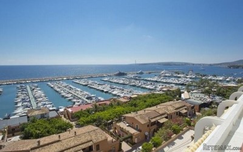2 bedroom apartment for sale in Puerto..