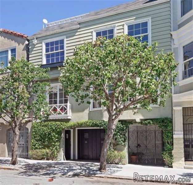 Tastefully renovated Marina style home